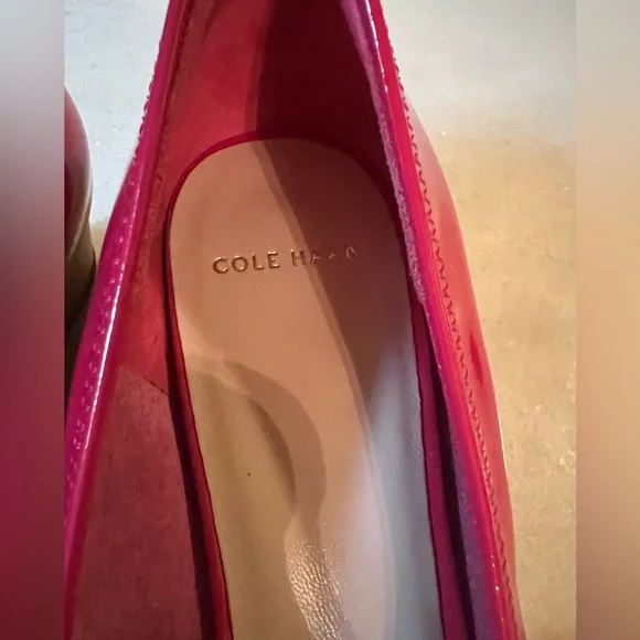 New Cole Haan Hot Pink Patent Leather Peeptoe 1 inch Wedges 7.5 - Picture 5 of 10